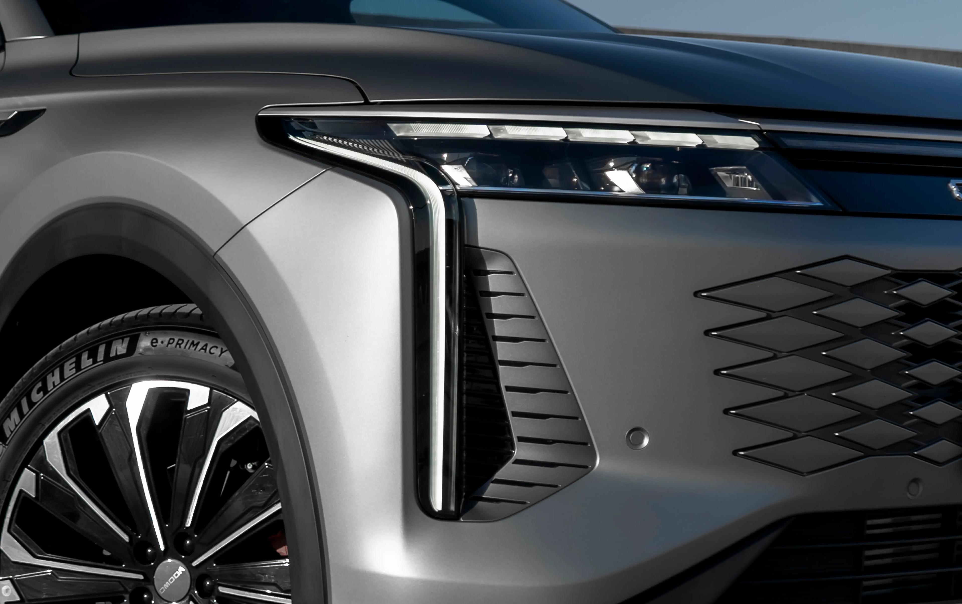 Omoda C9 headlight