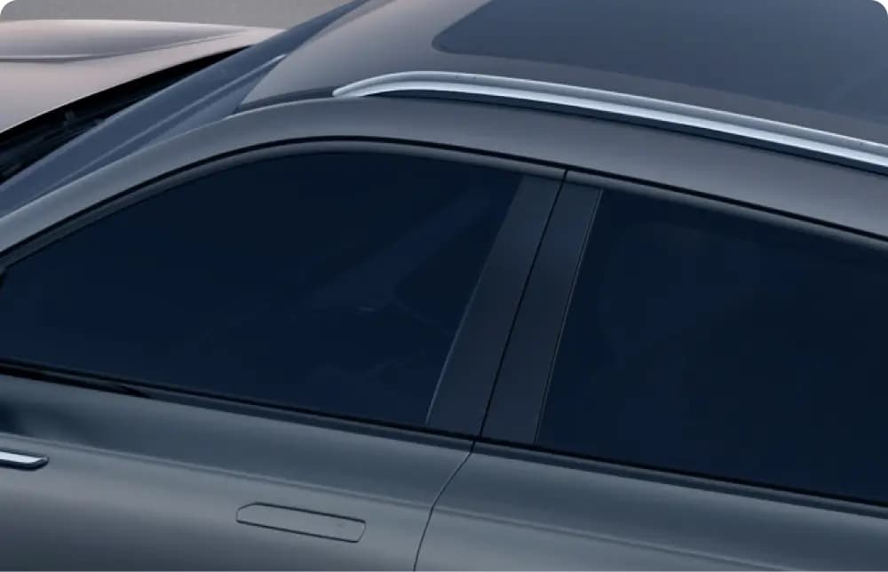Omoda C9 PHEV double-glazed front window
